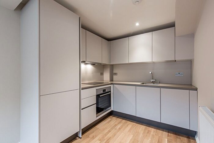 2 Bedroom Flat To Rent In Stirling Way, Welwyn Garden City, AL7