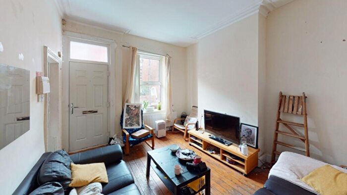 2 Bedroom Terraced House To Rent In William Street, Hyde Park, Leeds, LS6