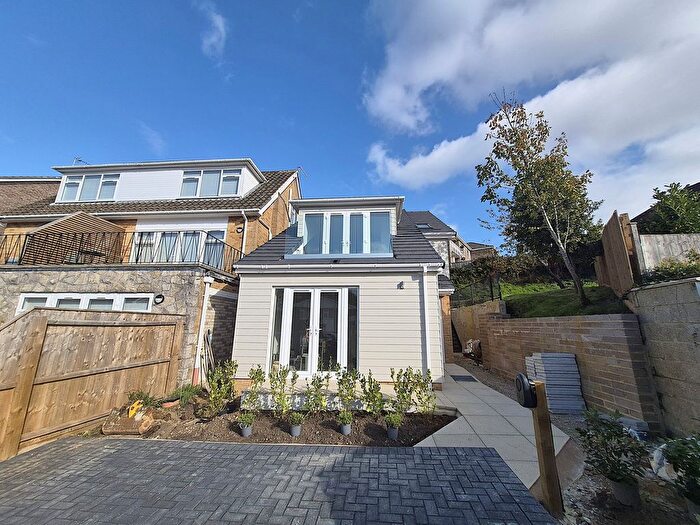 3 Bedroom Detached House For Sale In Haymoor Road, Oakdale, Poole, BH15