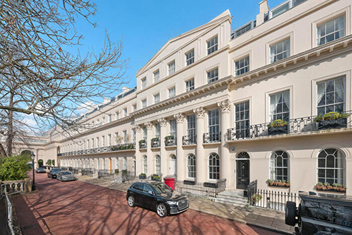 6 Bedroom Terraced House For Sale In Chester Terrace, London, NW1