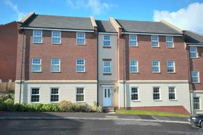 2 Bedroom Flat To Rent In Wharf Gardens, Bingham, NG13
