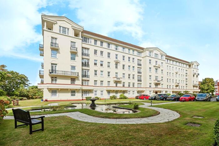 3 Bedroom Apartment For Sale In Bath Road, Bournemouth, BH1