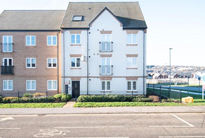 2 Bedroom Flat For Sale In Irthlingborough Road North, Wellingborough, NN8