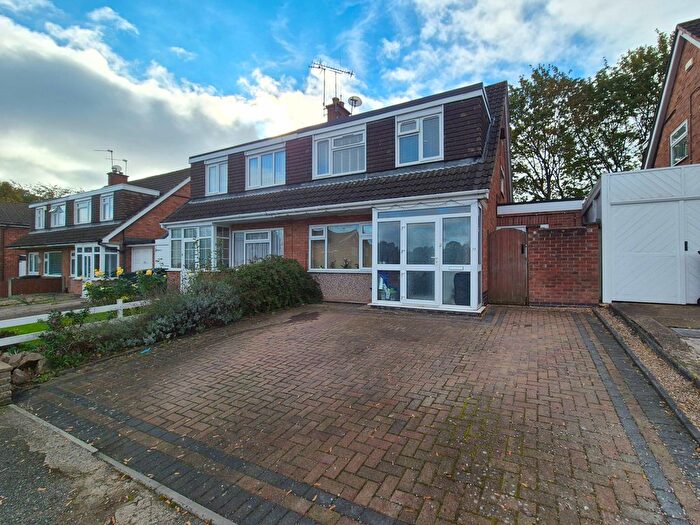 3 Bedroom Semi-Detached House For Sale In Elsham Close, Glenfield, LE3