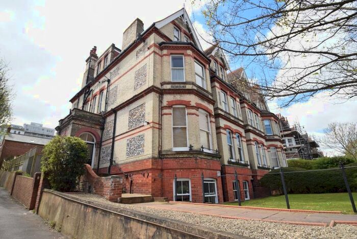 1 Bedroom Flat To Rent In Silverdale Road, Eastbourne, BN20