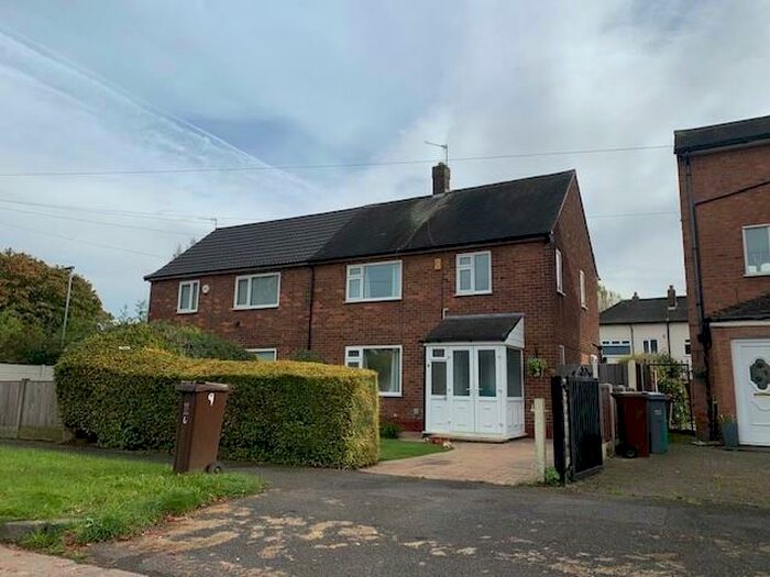 3 Bedroom Semi-Detached House To Rent In Tayfield Road Woodhouse Park Manchester, M22