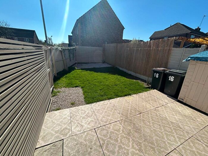 3 Bedroom End Of Terrace House For Sale In Hatters Court, Bedworth, Warwickshire, CV12