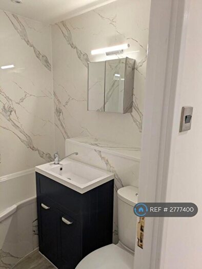 2 Bedroom Flat To Rent In Colchester, Colchester, CO1