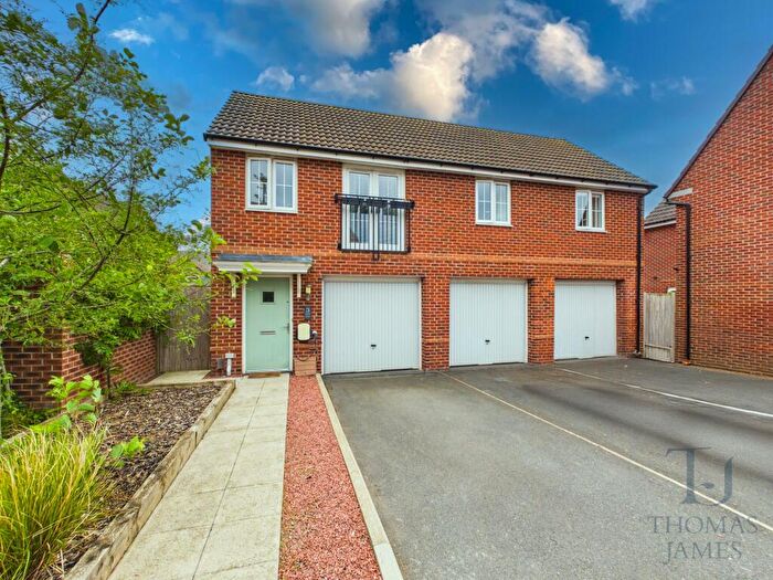 2 Bedroom Detached House For Sale In Willow Road, Cotgrave, NG12