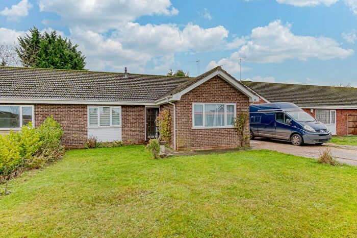 3 Bedroom Semi Detached Bungalow To Rent In Kennedy Close, Dereham, NR19