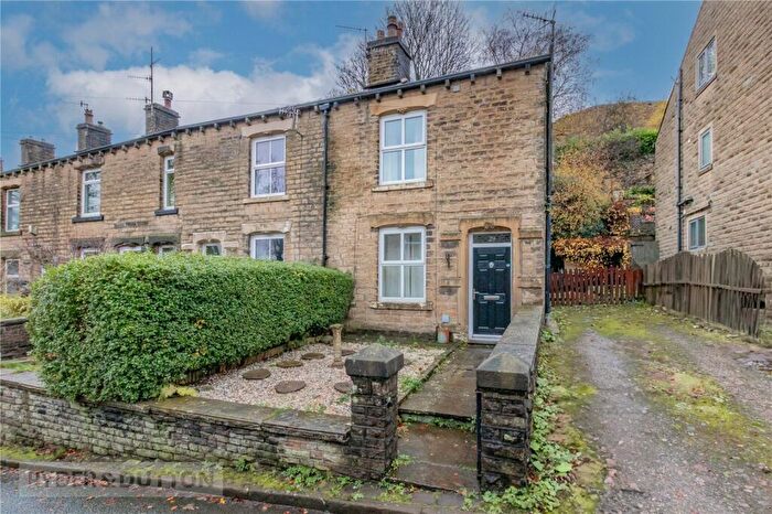 2 Bedroom End Of Terrace House For Sale In Grains Road, Delph, Saddleworth, OL3