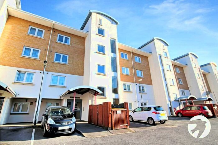 2 Bedroom Flat To Rent In Windrush Court, Chichester Wharf, Erith, DA8