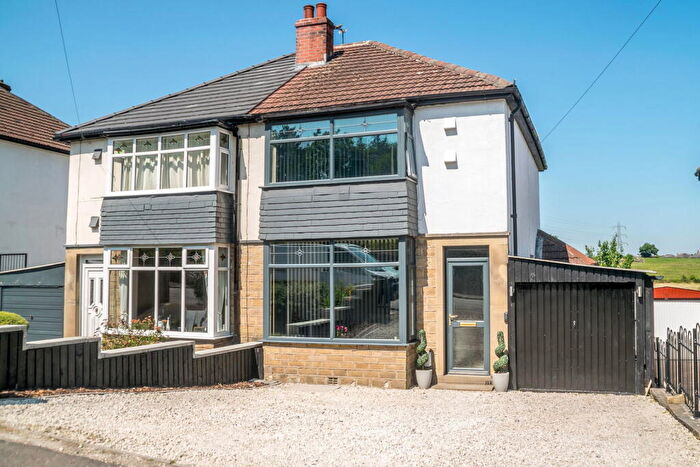 3 Bedroom Semi-Detached House For Sale In New Hey Road, Brighouse, HD6