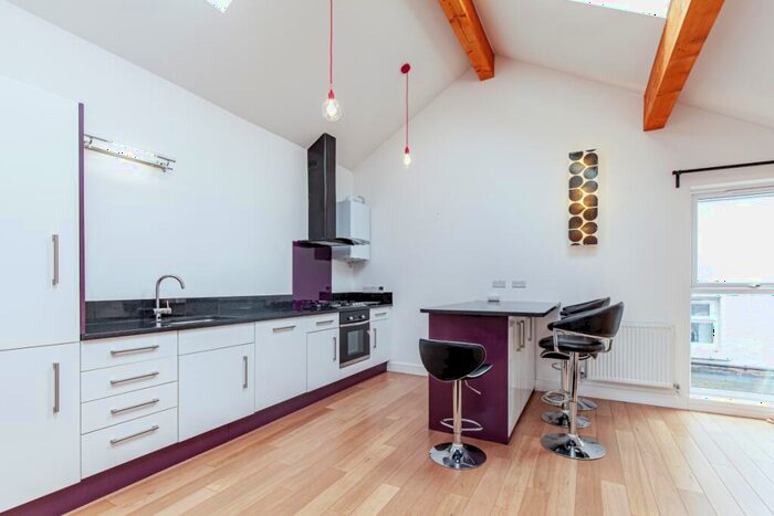 2 Bedroom Apartment To Rent In London Road, Headington, OX3