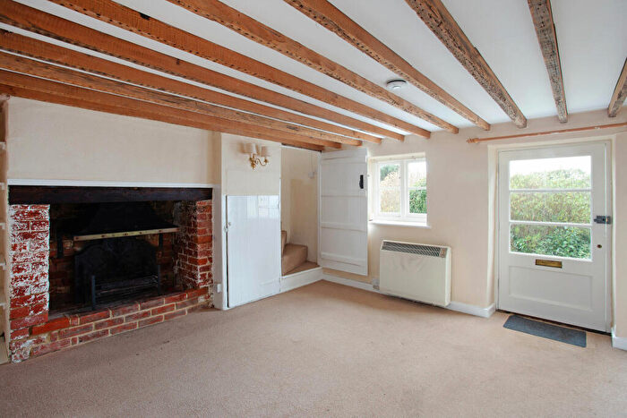 2 Bedroom Terraced House For Sale In High Street, Oxford, OX44