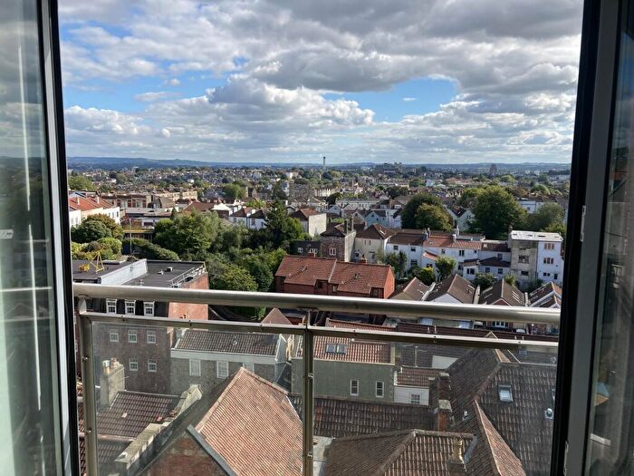 2 Bedroom Apartment For Sale In Upper Belgrave Road, Clifton, Bristol, BS8