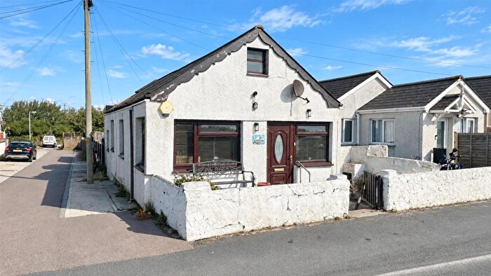1 Bedroom Detached Bungalow For Sale In Brooklands, Jaywick, Essex, CO15