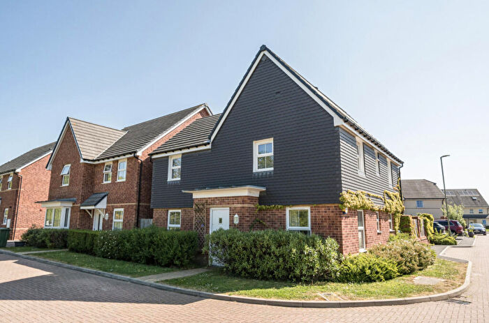 4 Bedroom Detached House For Sale In Renoldson Drive, Bursledon, Southampton, Hampshire, SO31