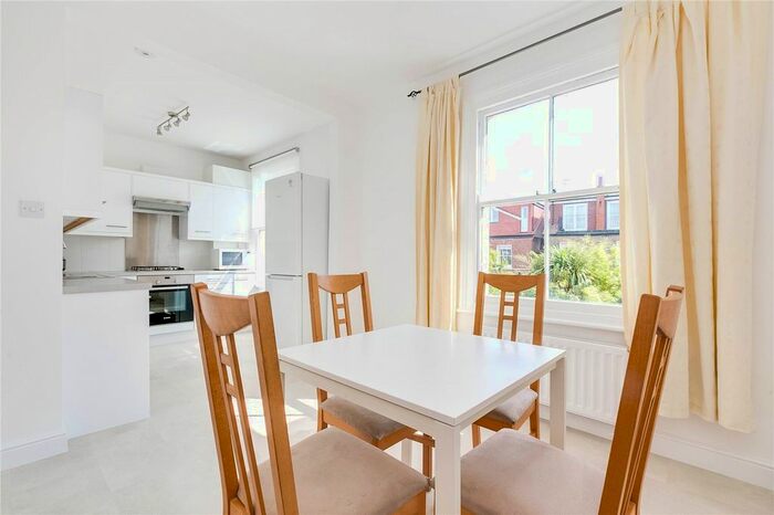 3 Bedroom Flat To Rent In St. Albans Avenue, Chiswick, W4