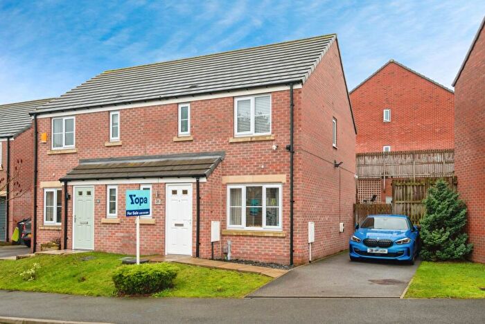 3 Bedroom Semi Detached House For Sale In Mitchells Avenue, Barnsley, S73