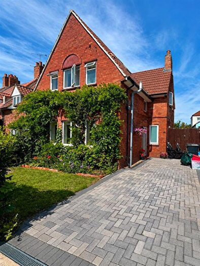 3 Bedroom End Of Terrace House To Rent In Passage Leaze, Shirehampton, BS11
