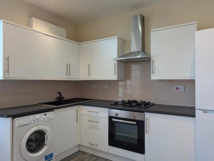 1 Bedroom Terraced House To Rent In Roseburn Street, Edinburgh, Midlothian, EH12