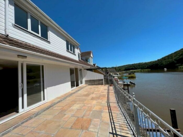 4 Bedroom Semi-Detached House To Rent In Helios House, Calstock, PL18