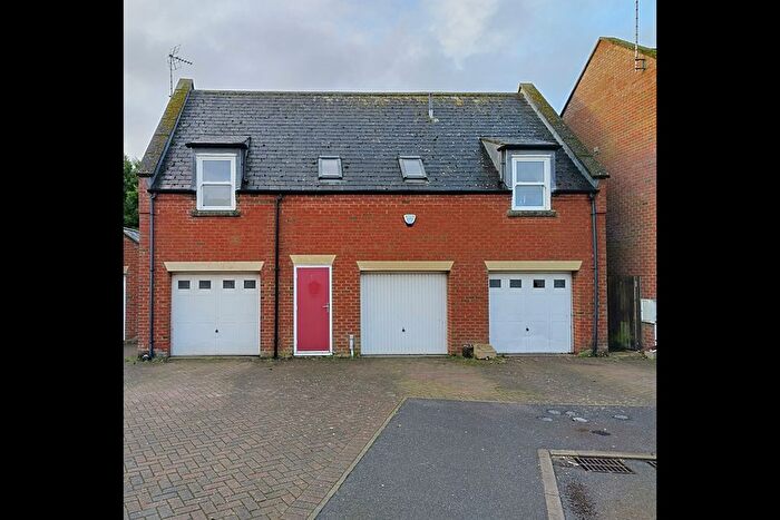 2 Bedroom Detached House For Sale In Minster Court, Long Sutton, Spalding, PE12