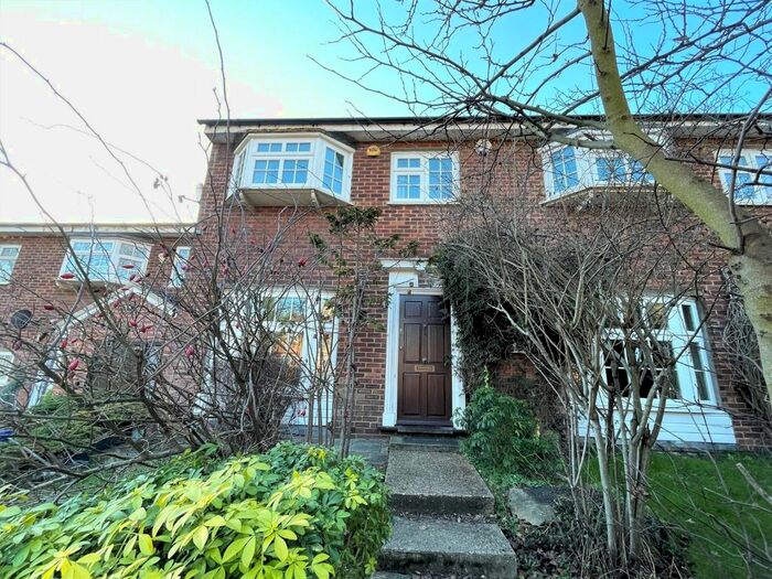 3 Bedroom Terraced House To Rent In Bittacy Hill, Mill Hill, NW7