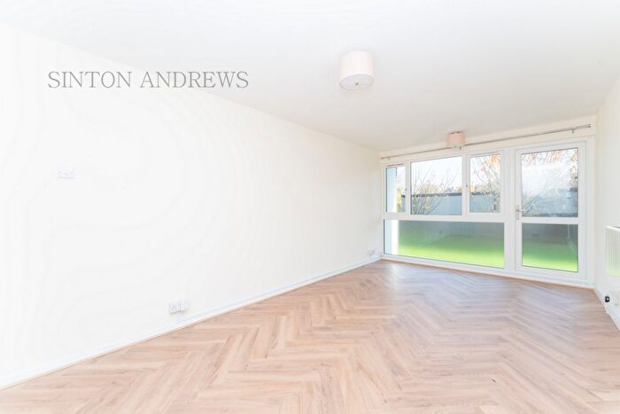 1 Bedroom Flat To Rent In Fairlea Place, Ealing, W5