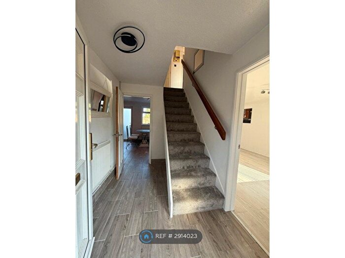3 Bedroom End Terrace House To Rent In Tudor Close, Thetford, IP24