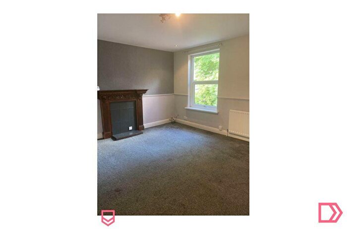 1 Bedroom Flat To Rent In Infirmary Road, Stonegravels, Chesterfield, S41