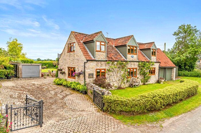 4 Bedroom Barn Conversion For Sale In East Pennard, Near Glastonbury & Castle Cary, BA4
