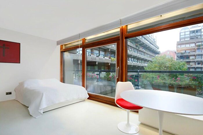 Studio To Rent In Barbican, London, EC2Y