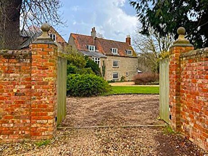 5 Bedroom Semi-Detached House For Sale In Mill Lane, Islip, NN14