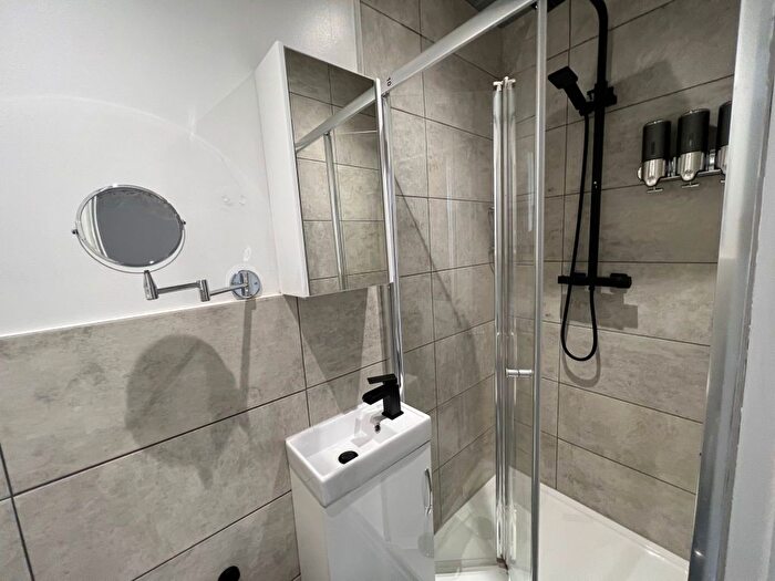 Studio To Rent In Nottingham Road, South Croydon, CR2