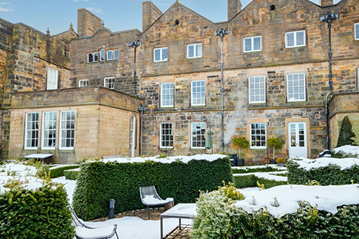5 Bedroom Character Property For Sale In Park House, Kirklees Hall, Brighouse, HD6