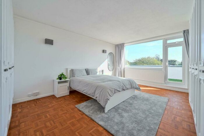 6 Bedroom Penthouse To Rent In Rectory Road, Beckenham, BR3