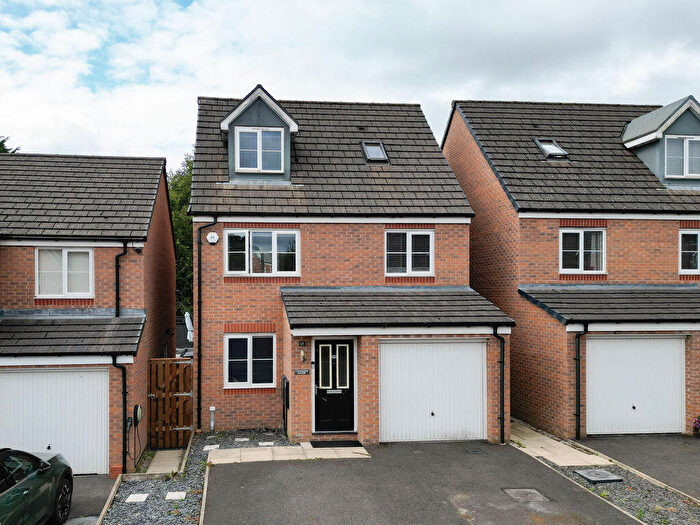 4 Bedroom Detached House For Sale In Spinners Drive, Rochdale, OL12