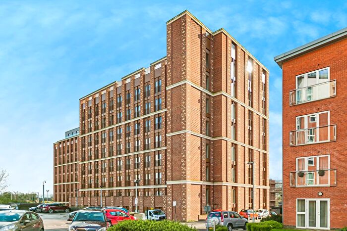 1 Bedroom Flat To Rent In Ziggurat House, St Albans, AL1