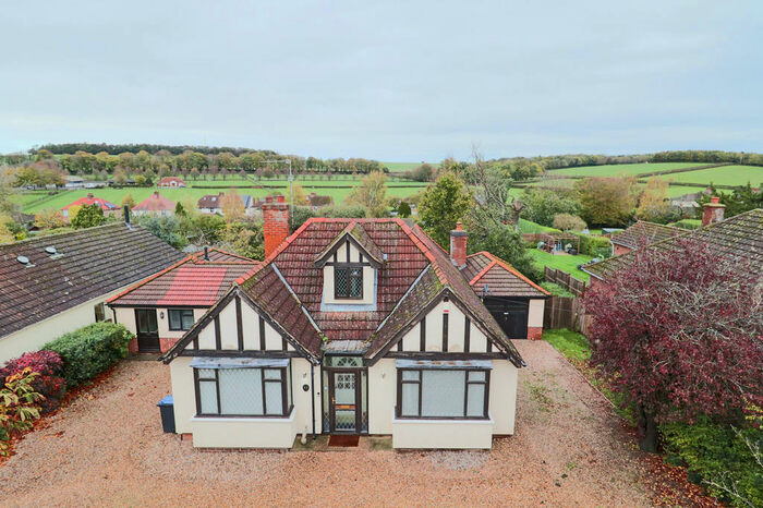 4 Bedroom Detached Bungalow To Rent In Centre Drive, Newmarket, CB8