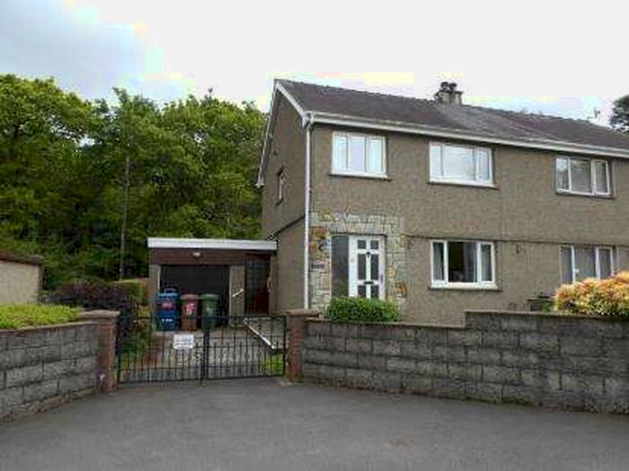 Houses for sale & to rent in LL55 4TN, Dol Elidir, Llanberis Caernarfon