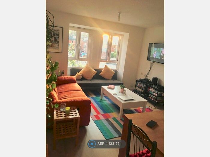 3 Bedroom Flat To Rent In Queens Road, Croydon, CR0