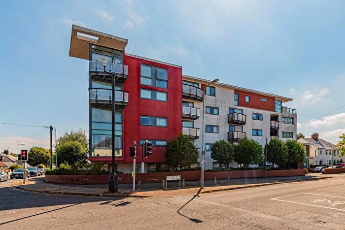 2 Bedroom Apartment For Sale In Pantbach Road, Cardiff, CF14