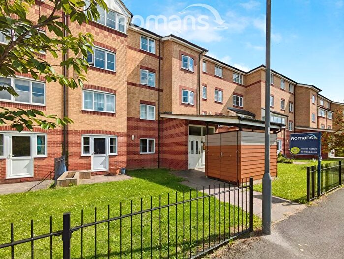 1 Bedroom Apartment To Rent In Peatey Court, HP13