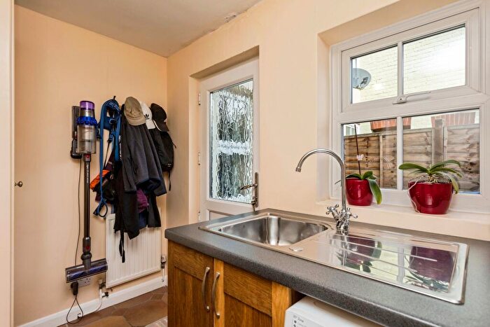 5 Bedroom Detached House For Sale In Faygate Lane, Horsham, RH12