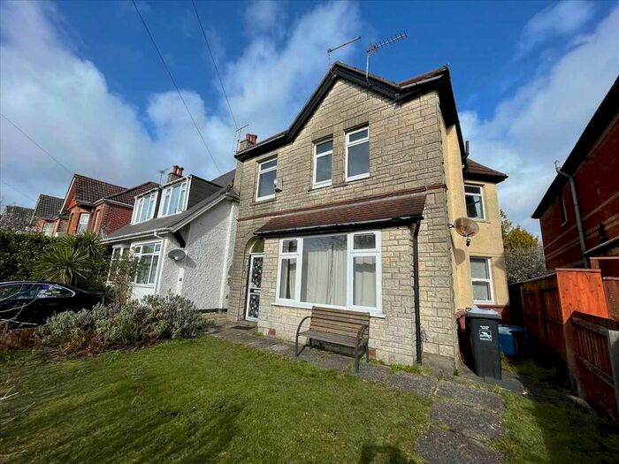 2 Bedroom Flat To Rent In Alexandra Road, Parkstone, Poole, BH14