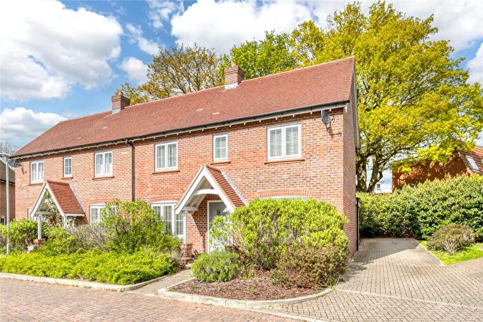 3 Bedroom Semi-Detached House To Rent In Morshead Drive, Binfield, Bracknell, Berkshire, RG42