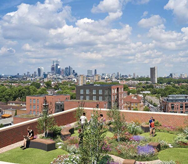 2 Bedroom Flat For Sale In Ilderton Road, London, SE15