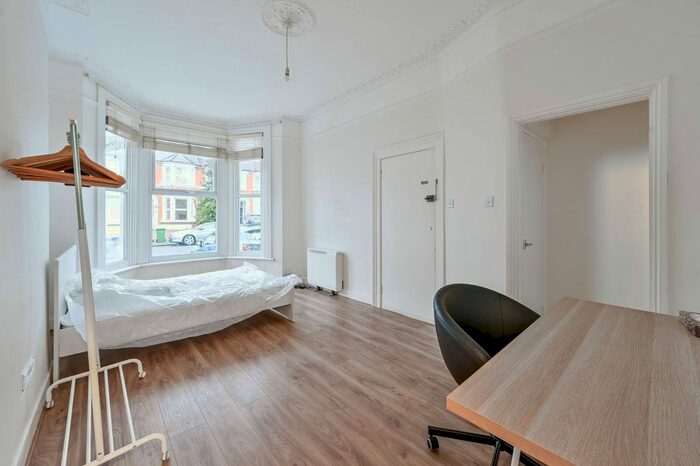 Studio To Rent In Broadfield Road, Catford, London, SE6